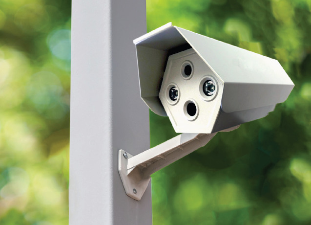 SightLogix SightSensor montert på mast langs perimeter